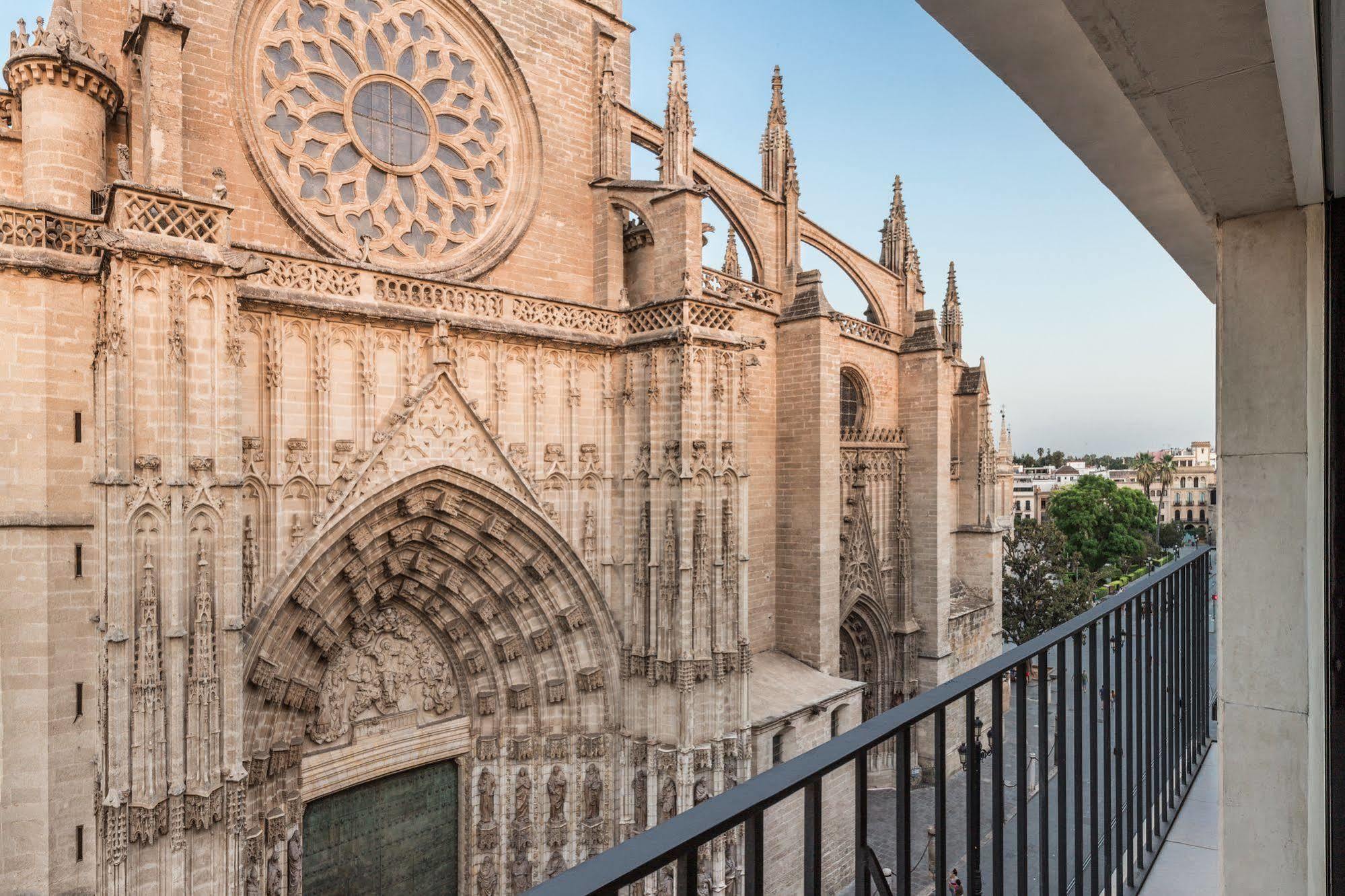 Puerta Catedral Suites Sevilla Exteriér fotografie
